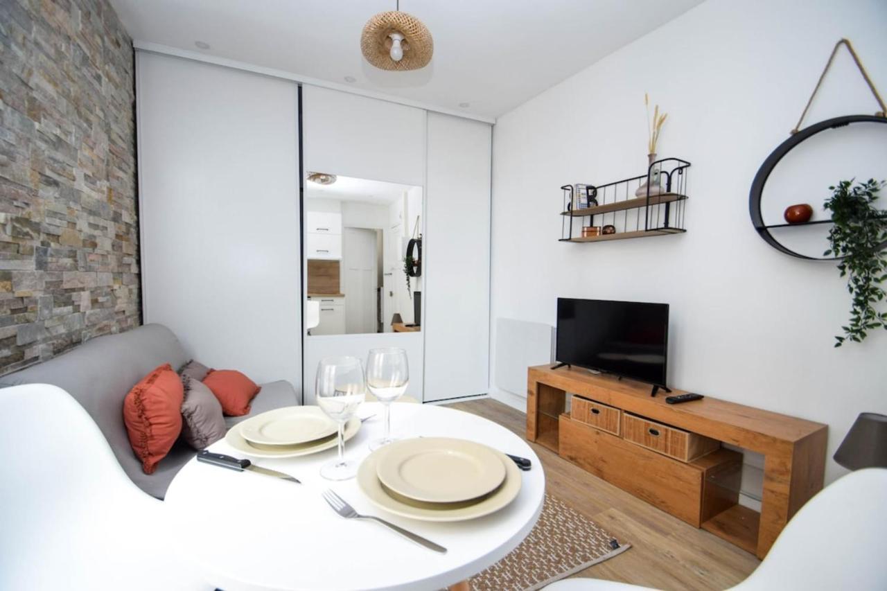Cosy Studio Refait A Neuf Aux Portes De Paris Apartment Vincennes Bagian luar foto
